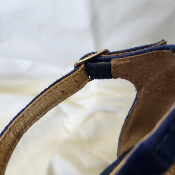 Kimchi Blue Vintage Style Peeptoe Heels - Picture 6 of 6